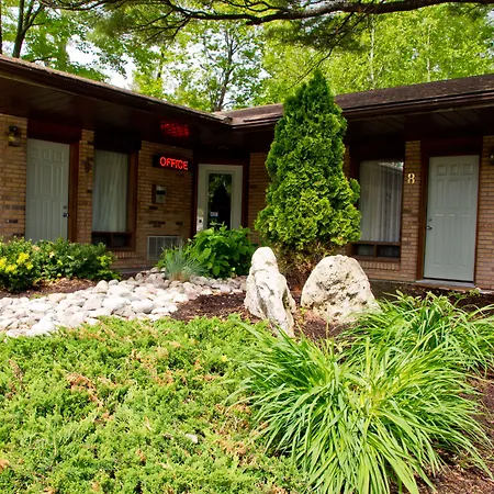 Rideau Heights Inn-3